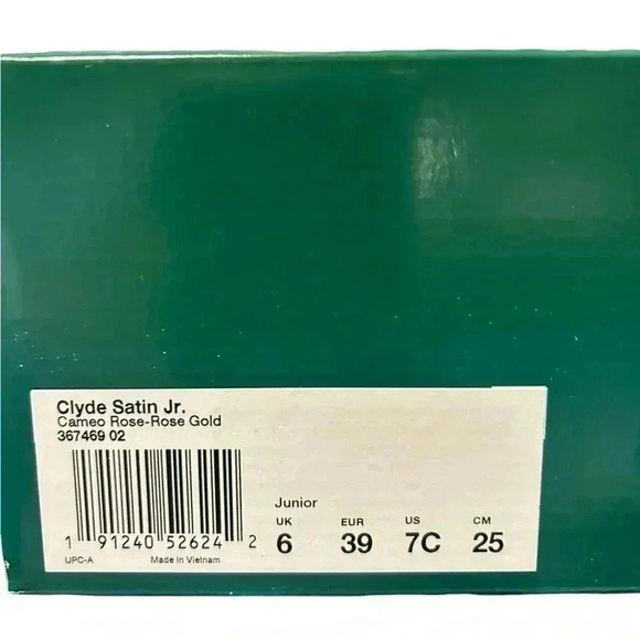 Puma Clyde Satin Rose Gold Sneaker Size 7 (Big Kid /junior) New in Box - Picture 2 of 9